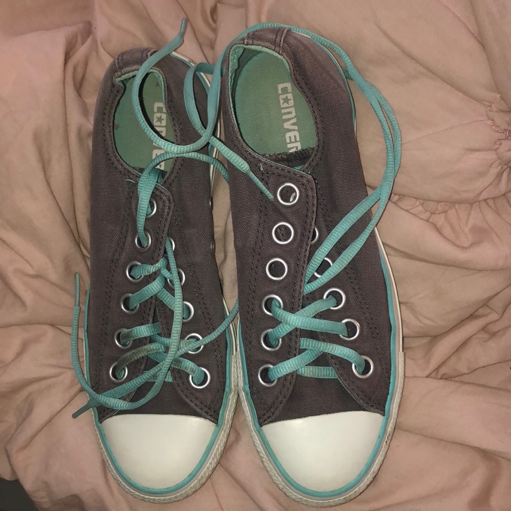 Size 8 Grey and Teal Converse